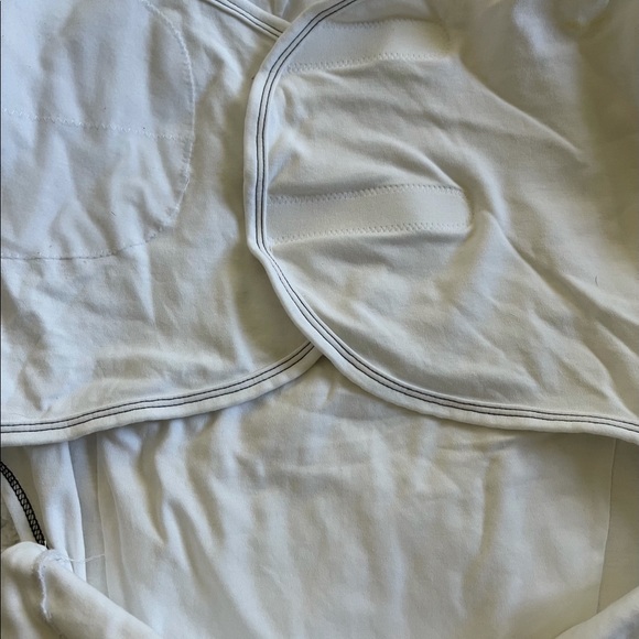 🦋Nested Bean Swaddle - Picture 5 of 6